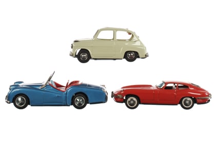 (3) Bandai Cars Triumph T.R.3./Jaguar XK-E/Fiat 600
