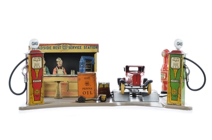 Marx Electric Lighted Filling Station Roadside Rest Service Station