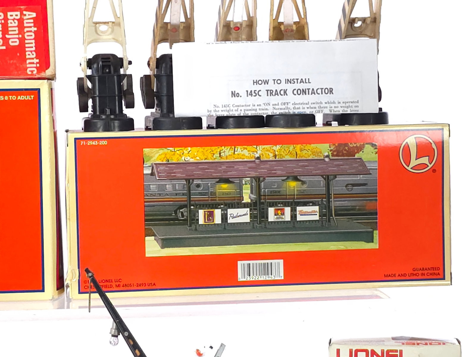 Lionel Assorted Train Accessories - 7