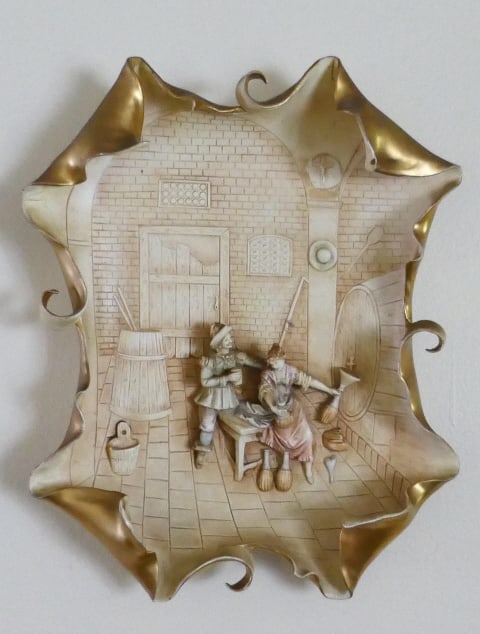 ANTIQUE AUSTRIAN PORCELAIN WALL PLAQUE: ANTIQUE AUSTRIAN PORCELAIN WALL PLAQUE, MEASURES 17" H