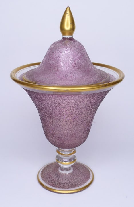 VINTAGE HEISEY TEXTURED GLASS COVERED COMPOTE (1 of 3)