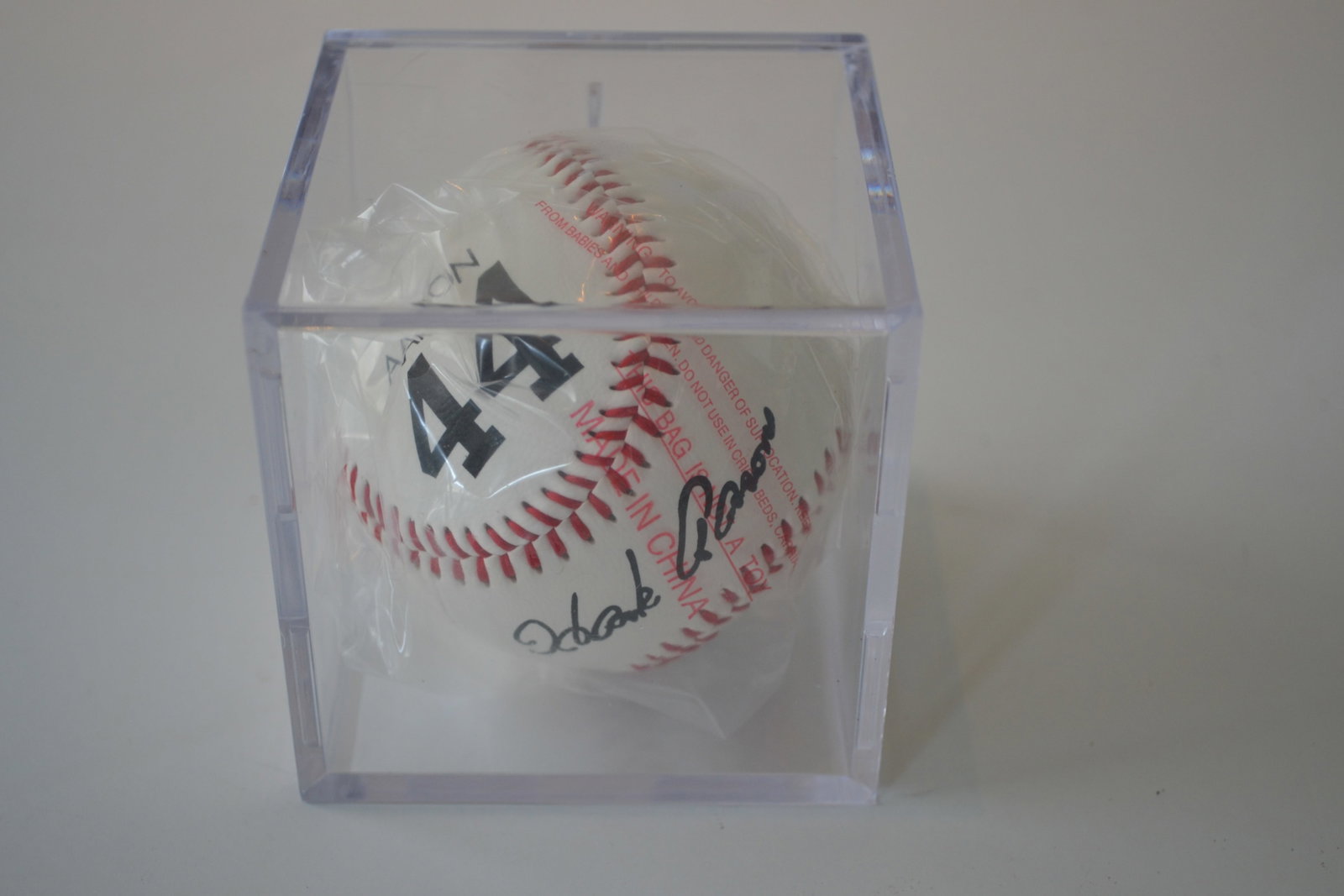 MLB Baseball Memorabilia Misc. Autographed: Sports MLB Baseball Memorabilia Misc. Autographs Includes: (1) Hank Aaron Facsimile Autograph Baseball Macy's Commemorative 2008 Exclusive (1) Pete Rose Autographed Photo Limited Edition The Collectio