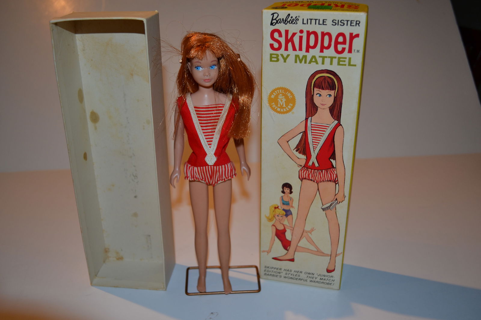 Mattel 1960 Orig. Skipper Barbie 950 Case Clothes: Mattel Vintage Barbie Skipper doll 1960's #950 Red Hair and original swimsuit. Barbie's Little Sister in original box and stand. Skipper Carrying Case original with a full wardrobe of clothes and acce