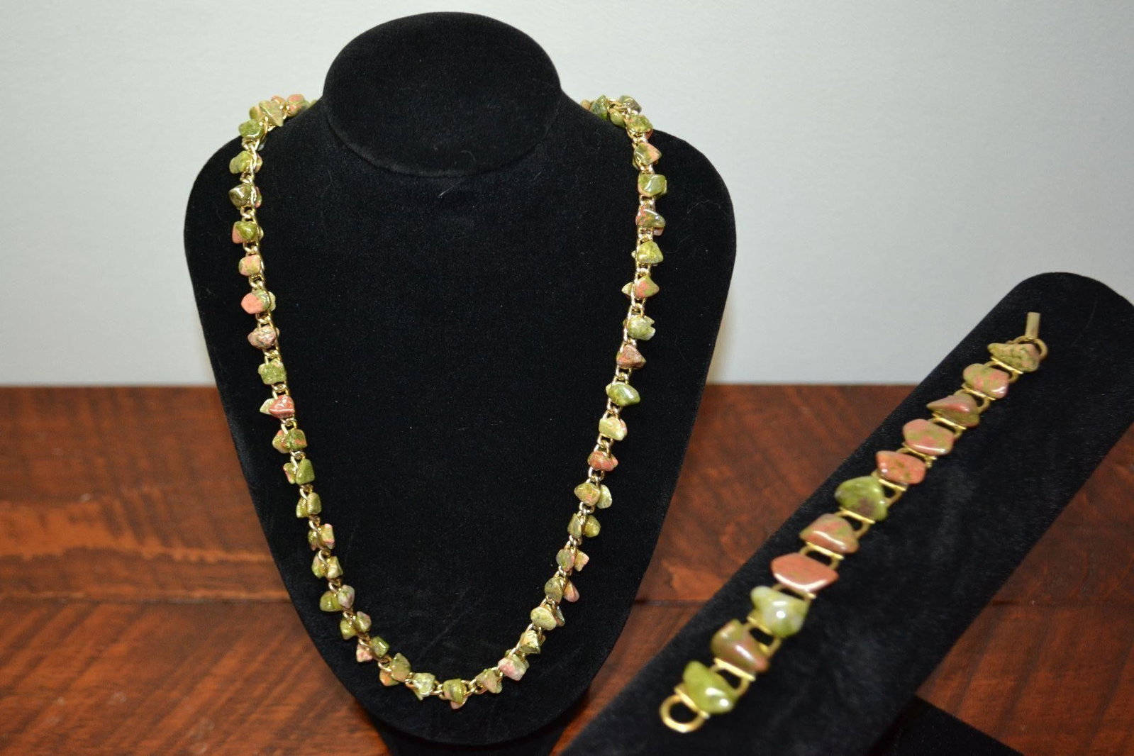 Natural Green & Brown Stone Necklace and Bracelet: Natural Green & Brown Stone Necklace and Bracelet (W. Germany NECKLACE 20" BRACELET 7"L x 1/2" WIDEIn very Good Condition Never worn"Offered for the first time from our mother's estate. Originally pur