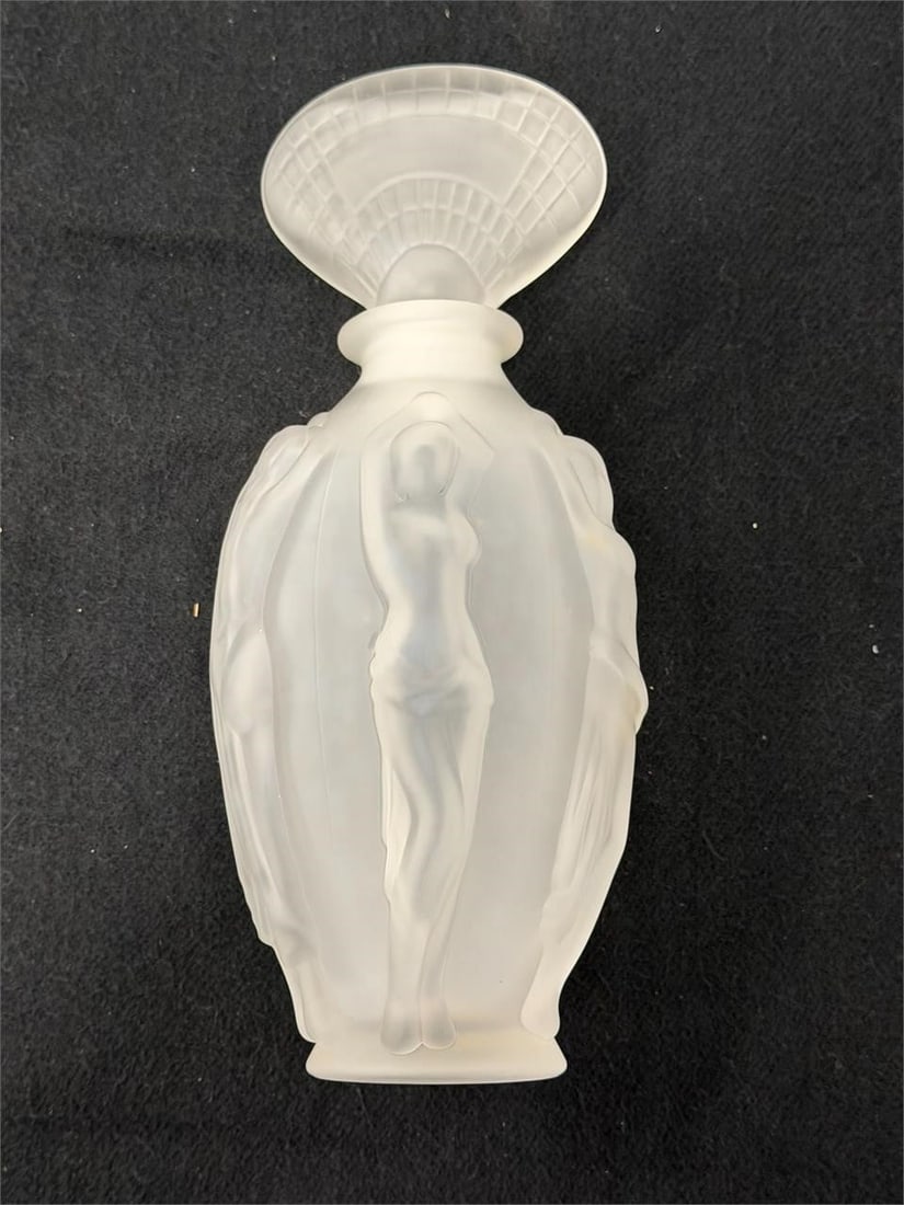 Seashell Top Oversized Perfume Bottle Factice (1 of 3)