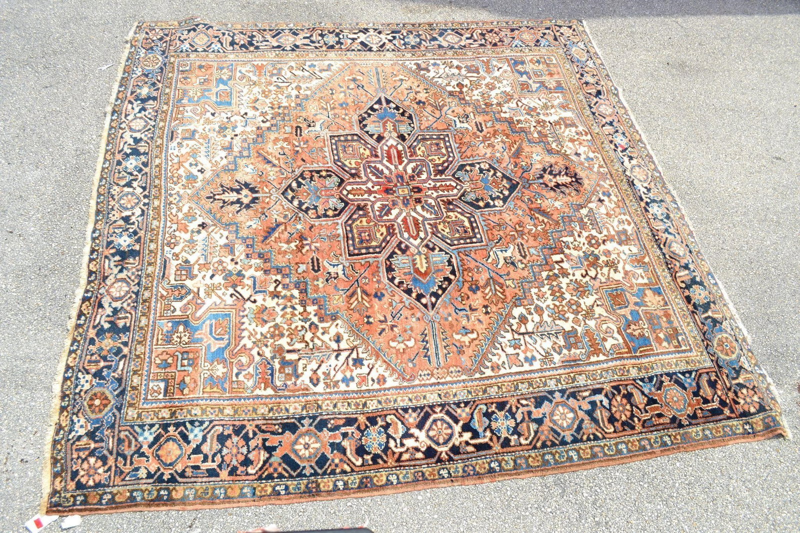 ANTIQUE HERIZ SQUARE PERSIAN FINE WOOL AREA CARPET (1 of 4)