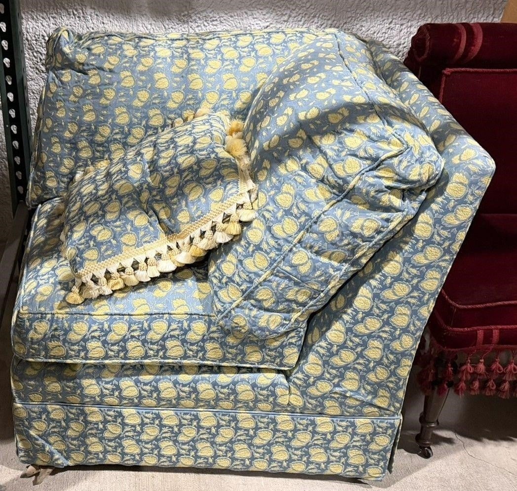 SOFA SECTIONAL BLUE YELLOW FLORAL BY SHERRILL (1 of 5)