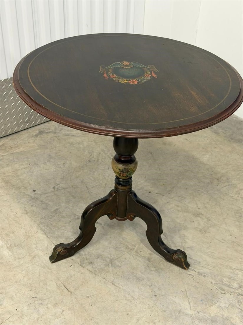 VTG Queen Anne-style Tilt-top Table Circular top (1 of 4)