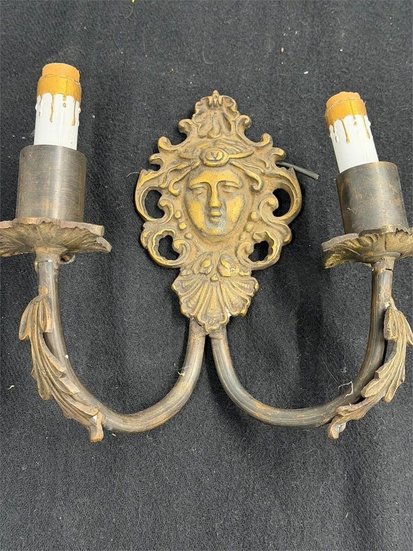 Vintage French Single Wall Sconce 2 Lite (1 of 2)