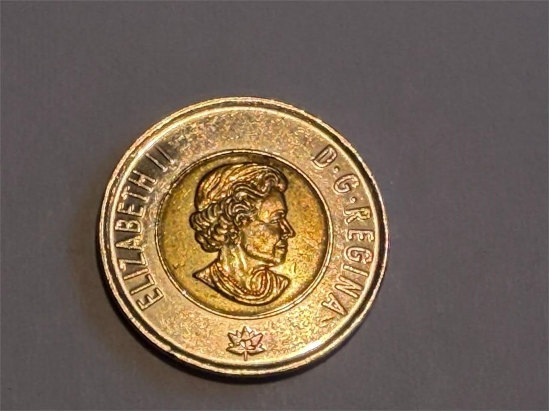 Canada Rare $2 Toonie 2017 Dance of the Spirits: Canada Rare $2 Toonie 2017 Dance of the SpiritsThis Two Dollar $2 Toonie Glows in the Dark1867-2017 150th Anniversary Colored CoinIn celebration of Canada's 150th birthday, a "glow in the dark" coin c