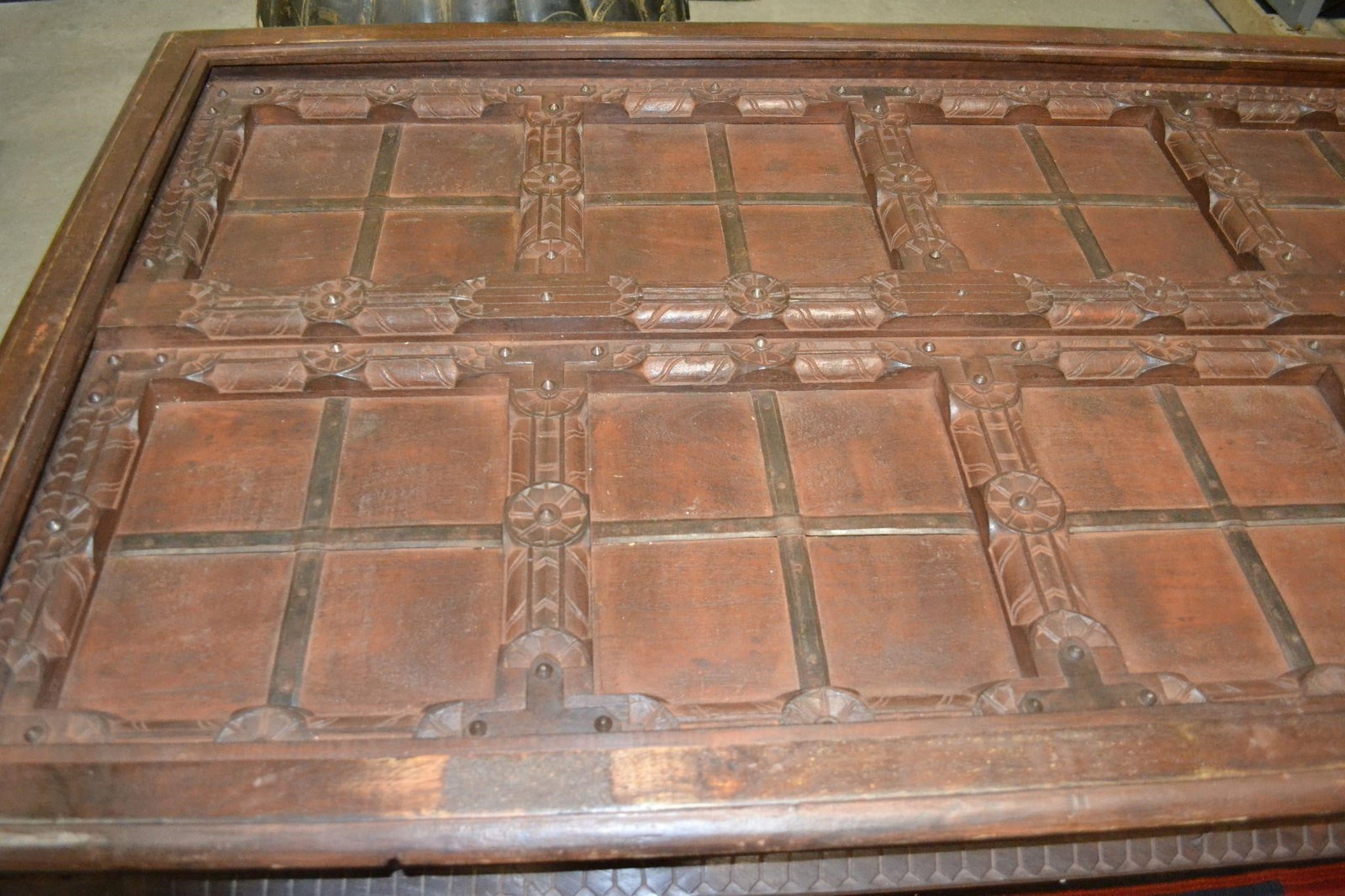 PERUVIAN CARVED DOOR DINING TABLE - 3