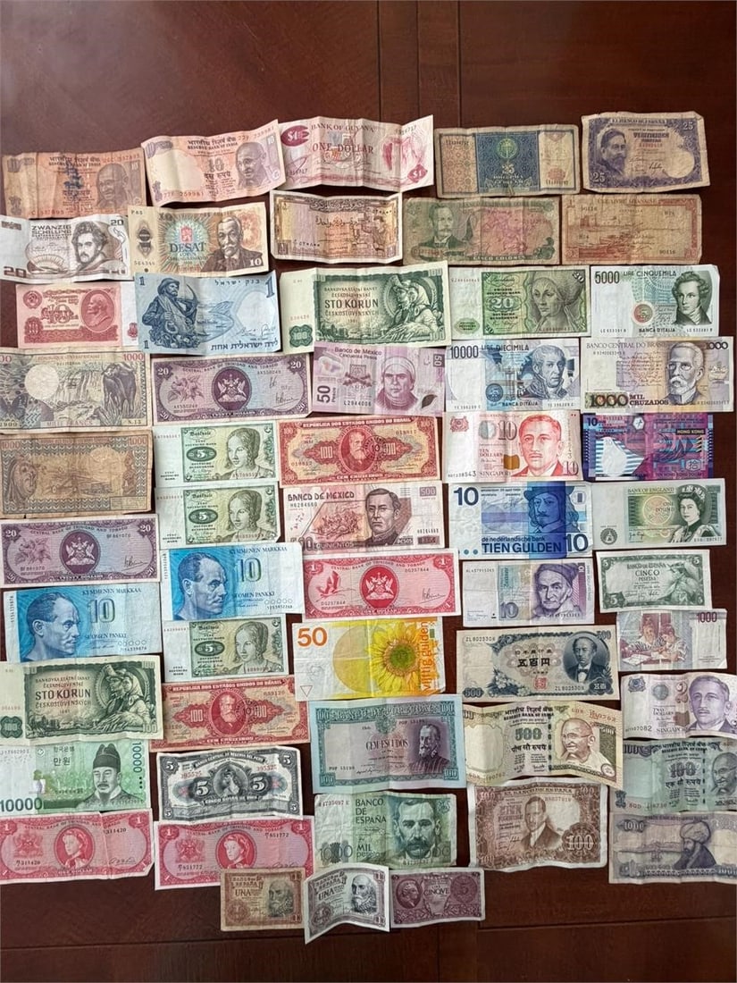 Bulk Lot of Foreign World Currency (1 of 1)