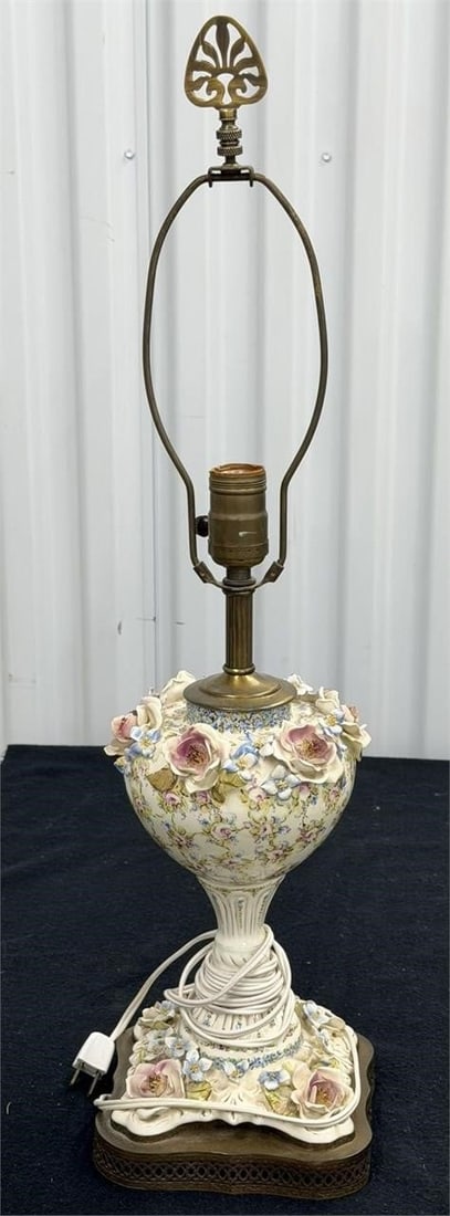 Vintage Italian Capodimonte Porcelain Table Lamp (1 of 4)
