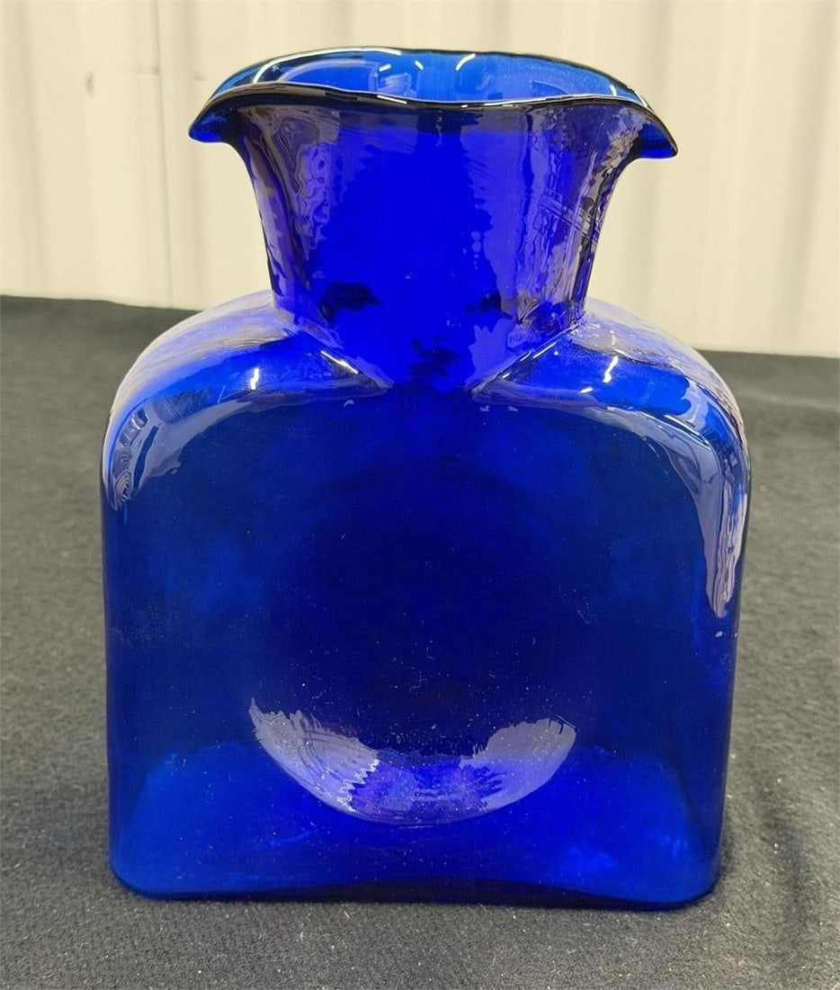 Blenko Glass Water Bottle Model 384 Cobalt Blue (1 of 2)