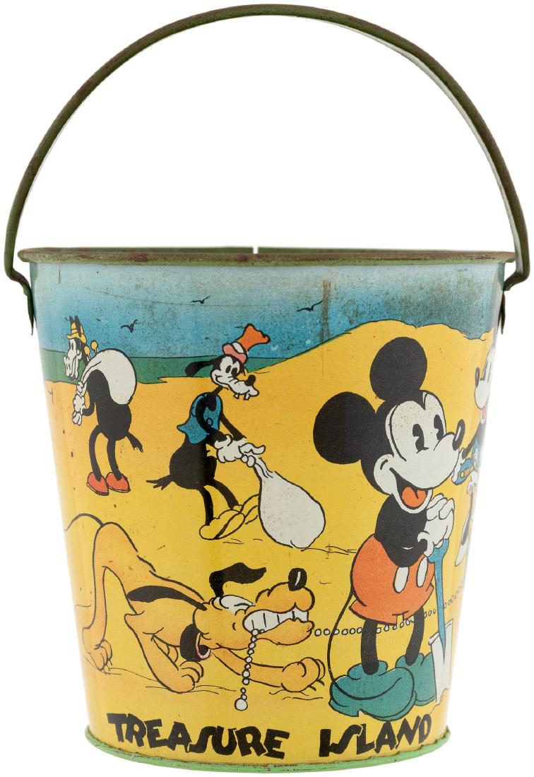 MICKEY MOUSE & FRIENDS "TREASURE ISLAND" SAND PAIL.: MICKEY MOUSE & FRIENDS "TREASURE ISLAND" SAND PAIL. 4.25" tall (6-3/8" tall to top of raised handle) tin litho. Ohio Art, 1930s. © WDE. Beach scene depicts Mickey and Minnie Mouse w/Pluto standing by