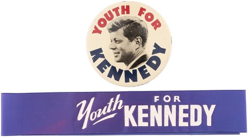 YOUTH FOR KENNEDY CLASSIC 1960 BUTTON AND CAMPAIGN SASH.