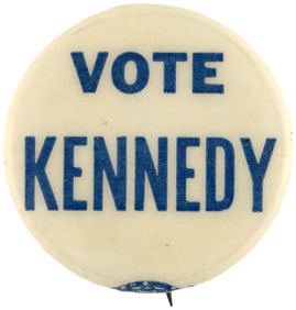 VOTE KENNEDY 1960 SLOGAN BUTTON W/NEW YORK UNION BUG.