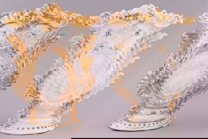 GEORGE & MARTHA WASHINGTON PAIR OF ORNATE GILT PORCELAIN VASES.