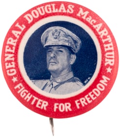 MacARTHUR "FIGHTER FOR FREEDOM" RARE WWII BUTTON.