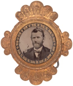 GRANT LARGE FERROTYPE IN BRASS SHELL BELT BUCKLE.