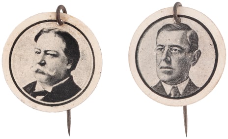 WILSON & TAFT PAIR OF TWO SIDED CELLO BADGES ADVERTISING CHEWING GUM.