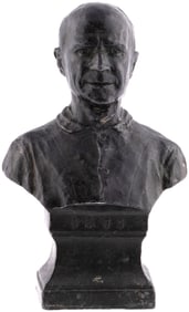 DEBS IN CONVICT UNIFORM 1920 CAMPAIGN PAPERWEIGHT BUST.