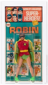 MEGO WORLD'S GREATEST SUPER-HEROES (1974) - ROBIN FIGURE ON KRESGE CARD (C) W/RARE CATALOG (ONLY &