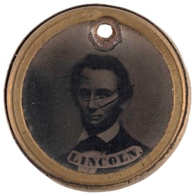 "LINCOLN" & WINFIELD "SCOTT" BACK-TO-BACK FERROTYPE CIVIL WAR BADGE.