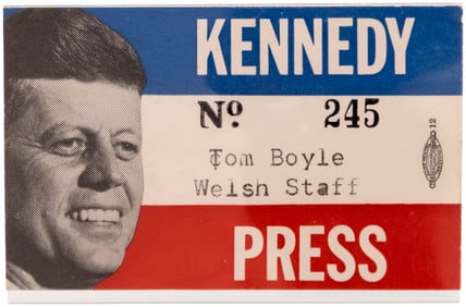 "KENNEDY PRESS" 1960 SERIALIZED BADGE.