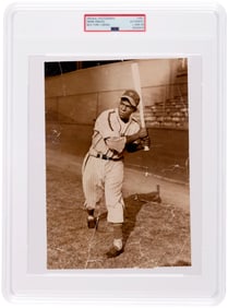 C. 1946-48 MINNIE MINOSO (HOF) NEW YORK CUBANS PHOTO PSA TYPE I.