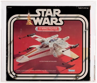 STAR WARS (1978) - X-WING FIGHTER VEHICLE AFA 80 NM (NO LP LOGO).