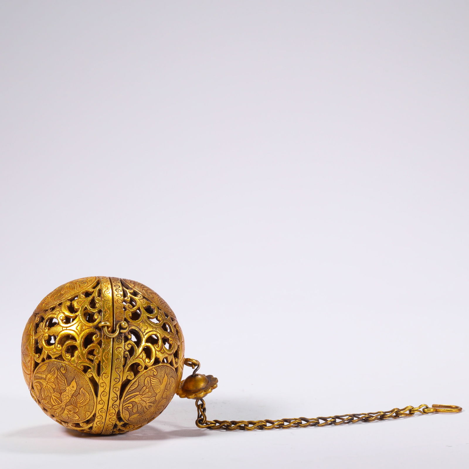 Qing Dynasty silver gilt fragrance bag (1 of 7)