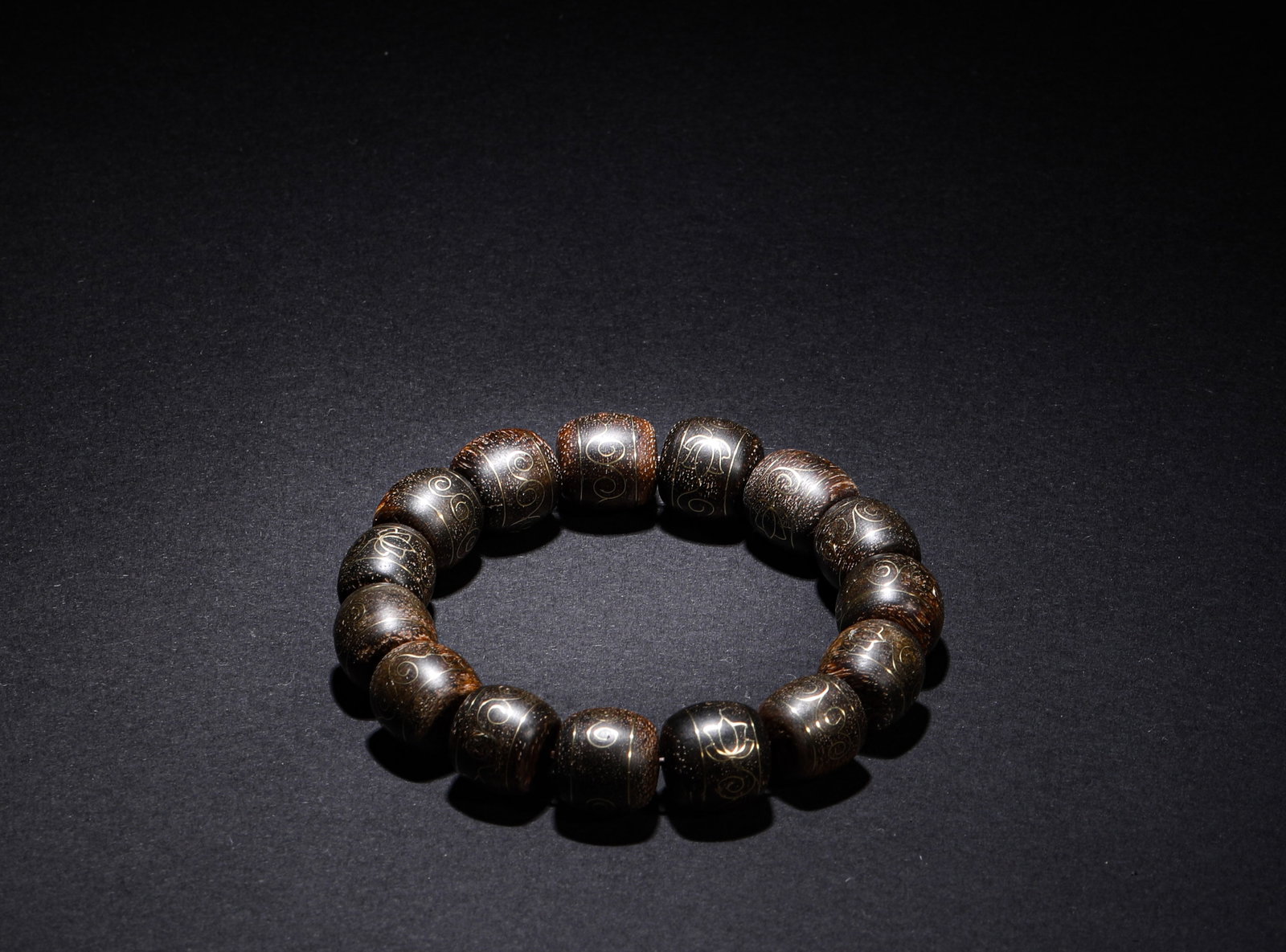A Qi Nan Agarwood rosary, Ming Dynasty, China (1 of 6)