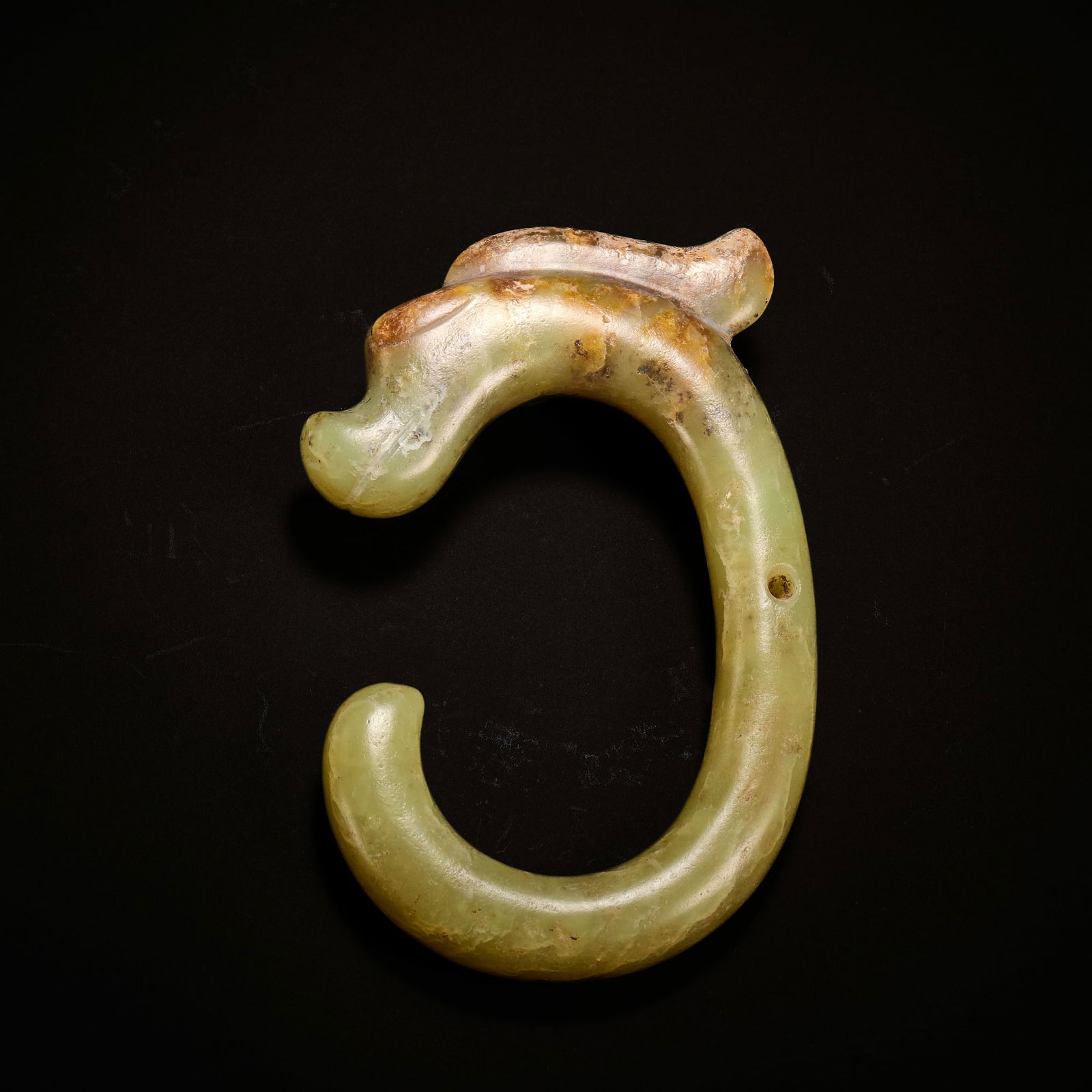 Before the Ming Dynasty, jade C-shaped dragon (1 of 12)