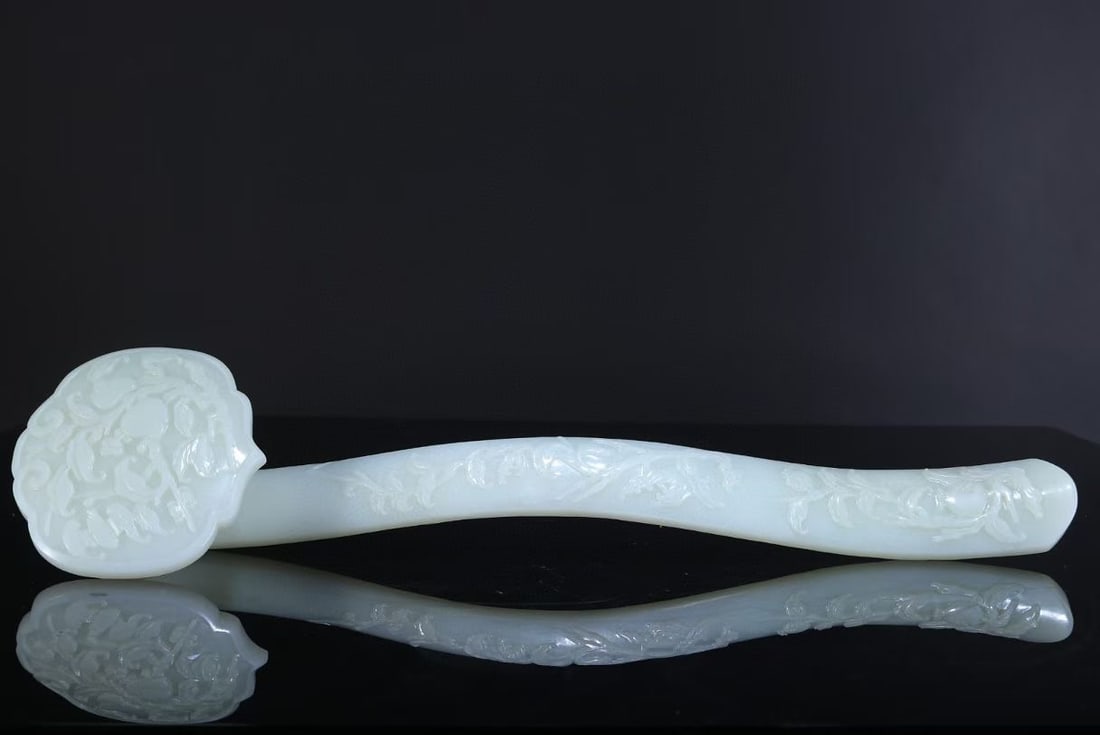 Qing Dynasty Hetian Jade "Many Sons and Many Blessings" (1 of 9)