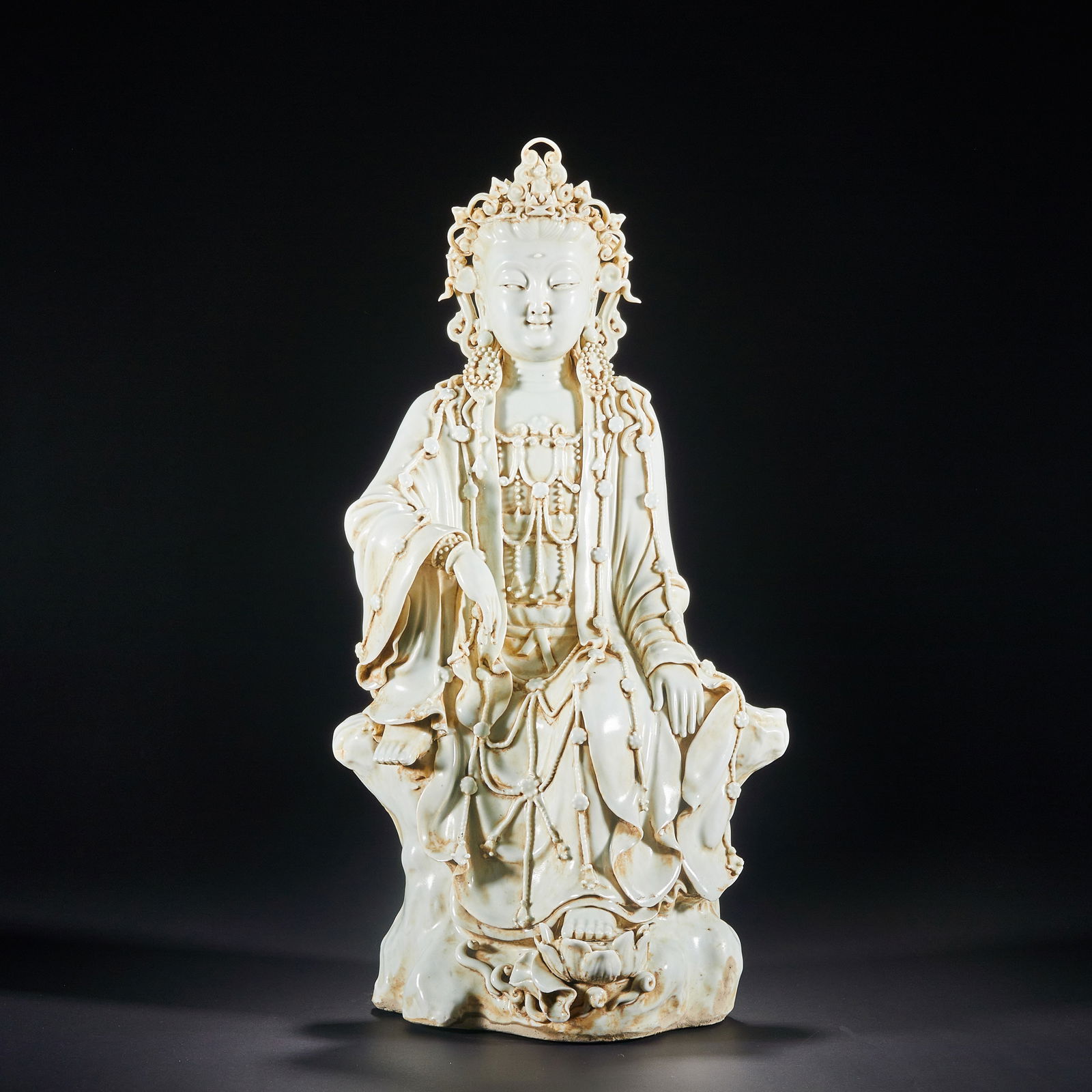 Ming Dynasty Shufu Glazed Guanyin Statue (1 of 11)
