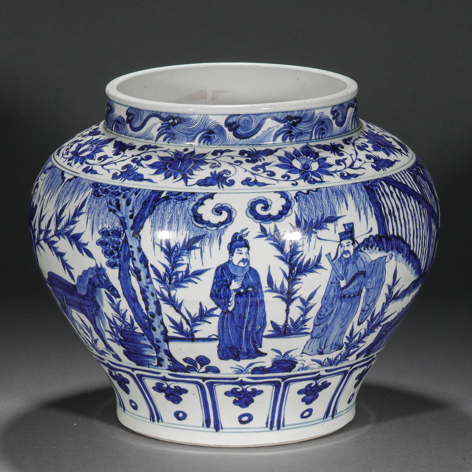 Blue and white porcelain jars with figures from before the Ming Dynasty: 33Blue and white porcelain jars with figures from before the Ming Dynasty