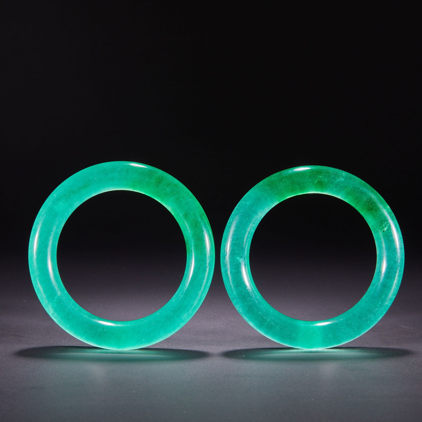A pair of jadeite bracelets from the Qing Dynasty (1 of 8)