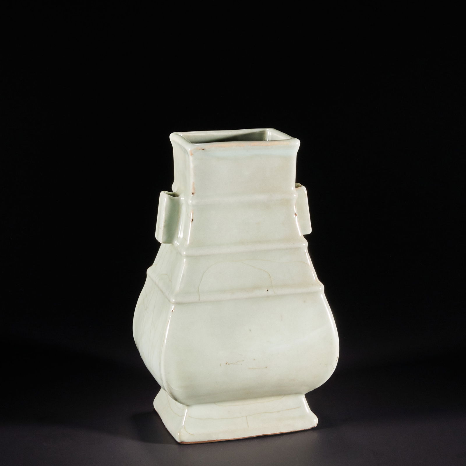 Double-eared vases before the Ming Dynasty (1 of 13)