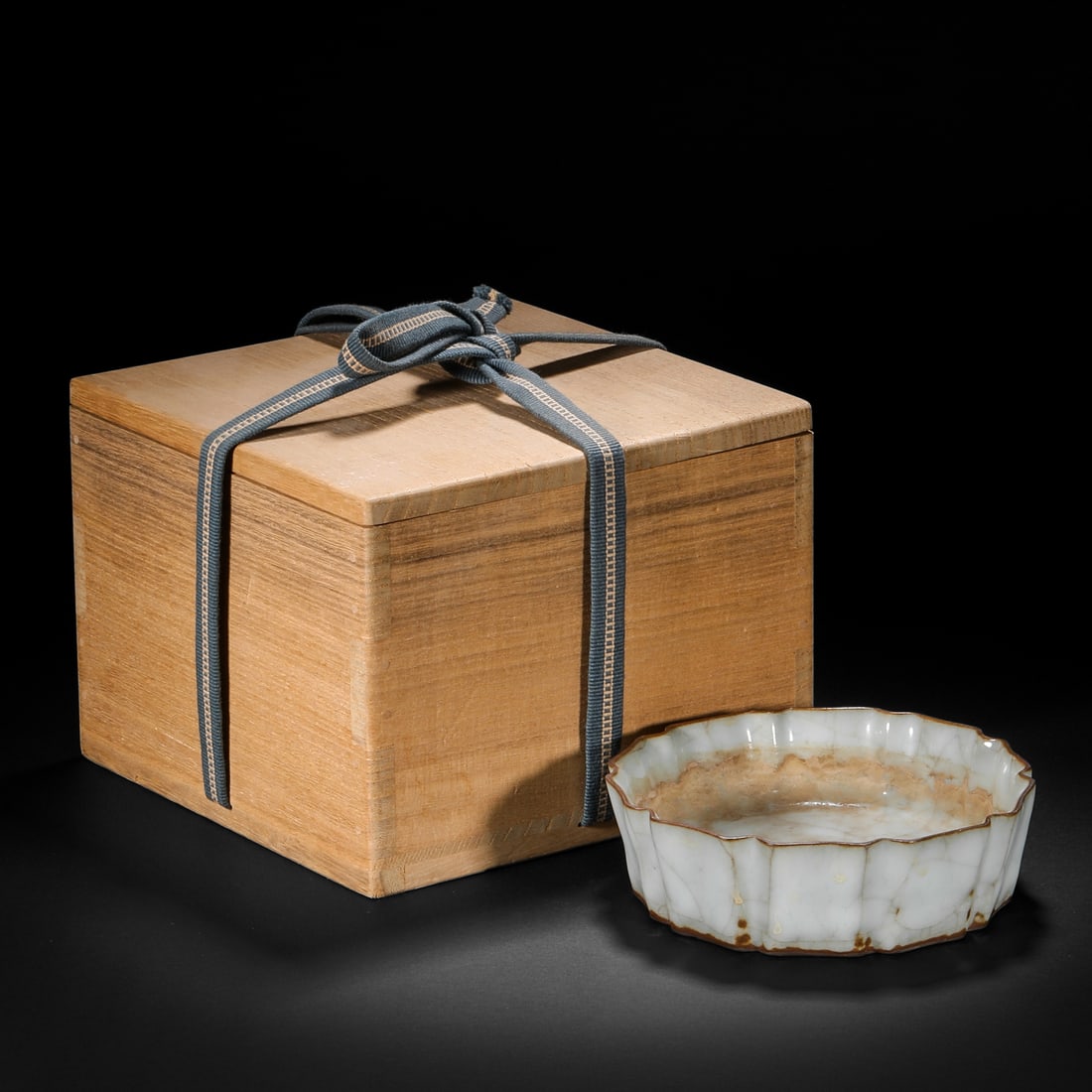 Ge ware brush washer before the Ming Dynasty: 109Ge ware brush washer before the Ming Dynasty