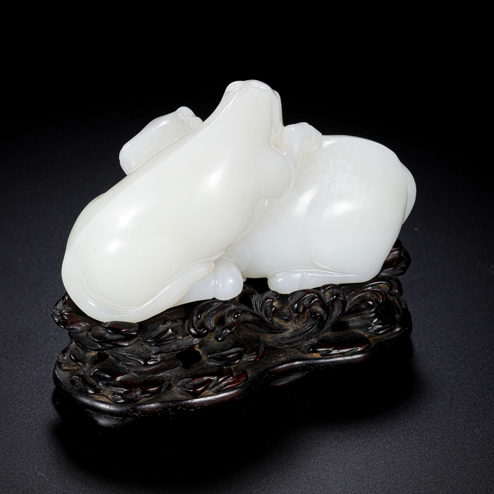 Qing Dynasty Hetian Jade Horse Ornament (1 of 7)