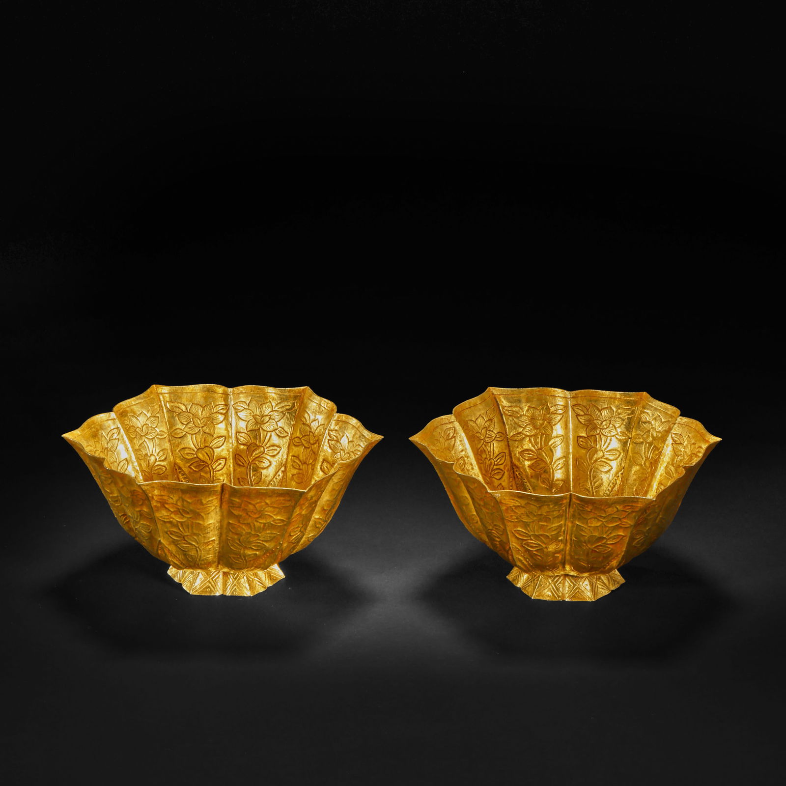 Gold floral cups made before the Ming Dynasty (1 of 13)