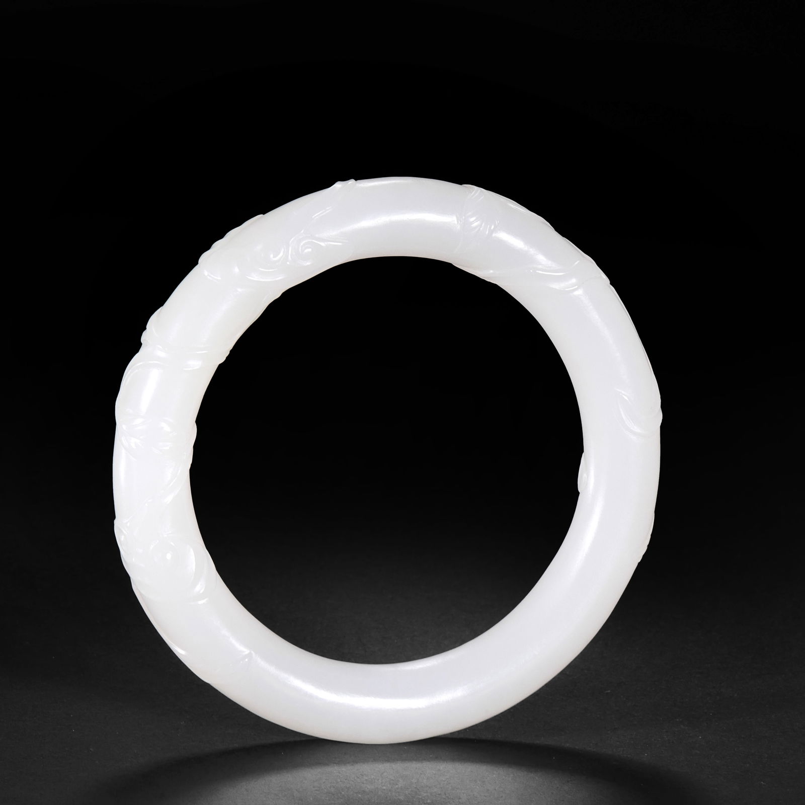 Qing Dynasty Hetian Jade Bracelet (1 of 9)