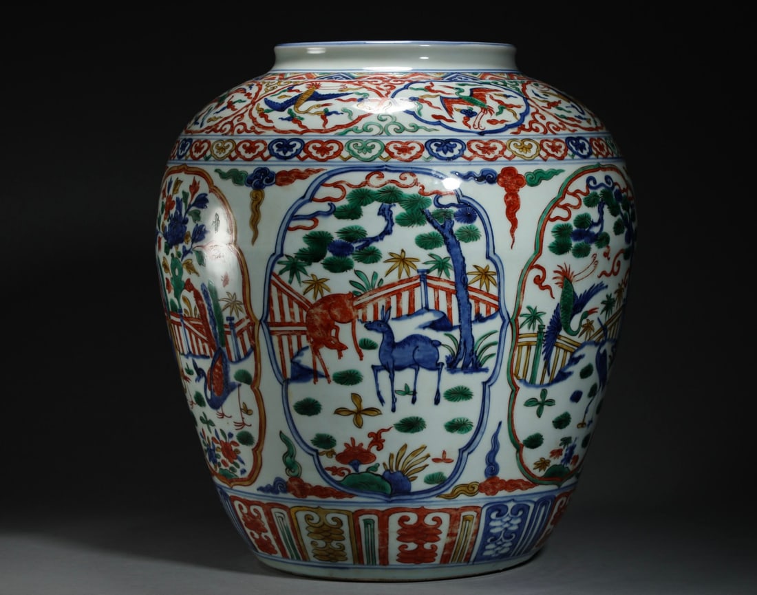 Ming Dynasty polychrome floral jar (1 of 9)