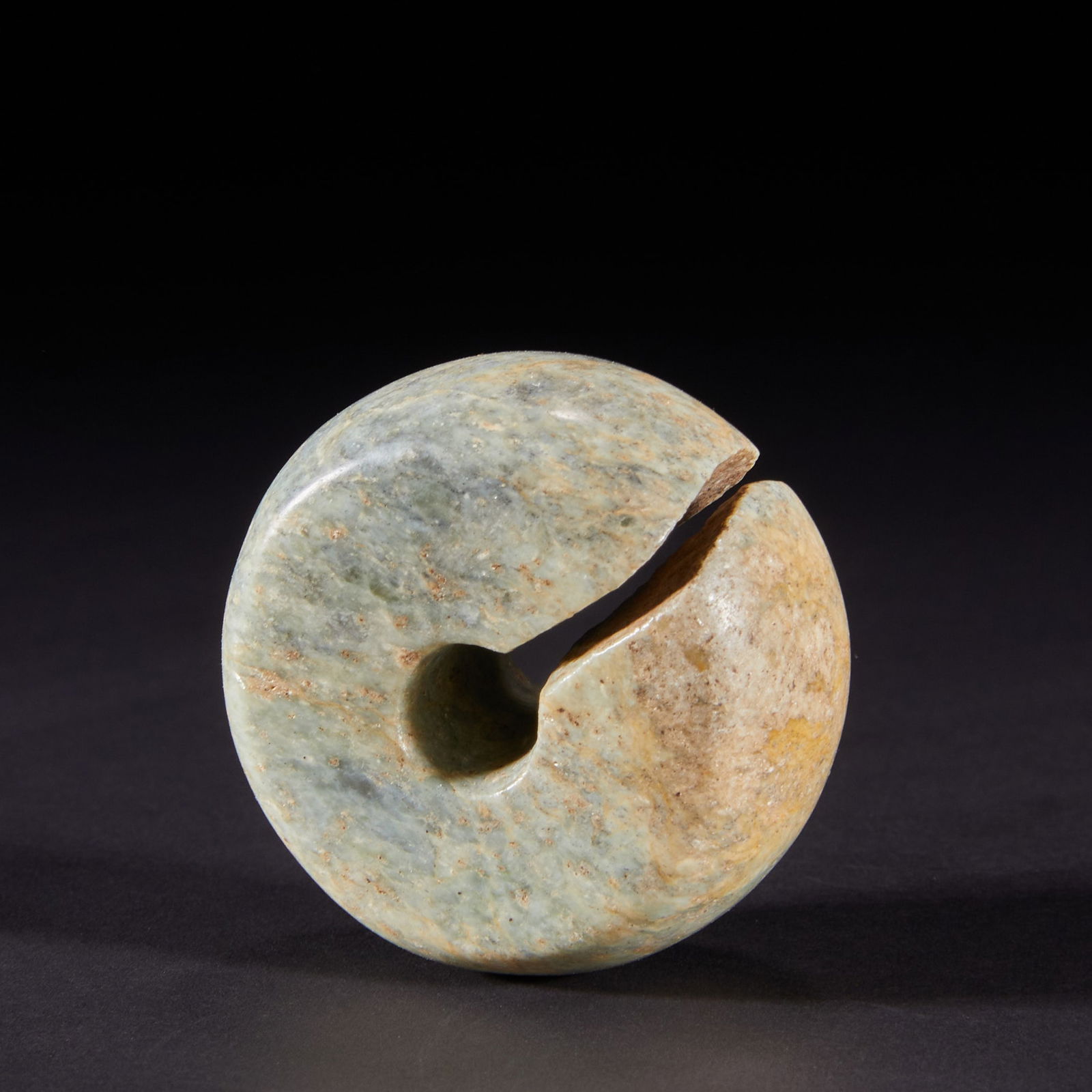 Jade Palace of Hongshan Culture before the Ming Dynasty (1 of 5)