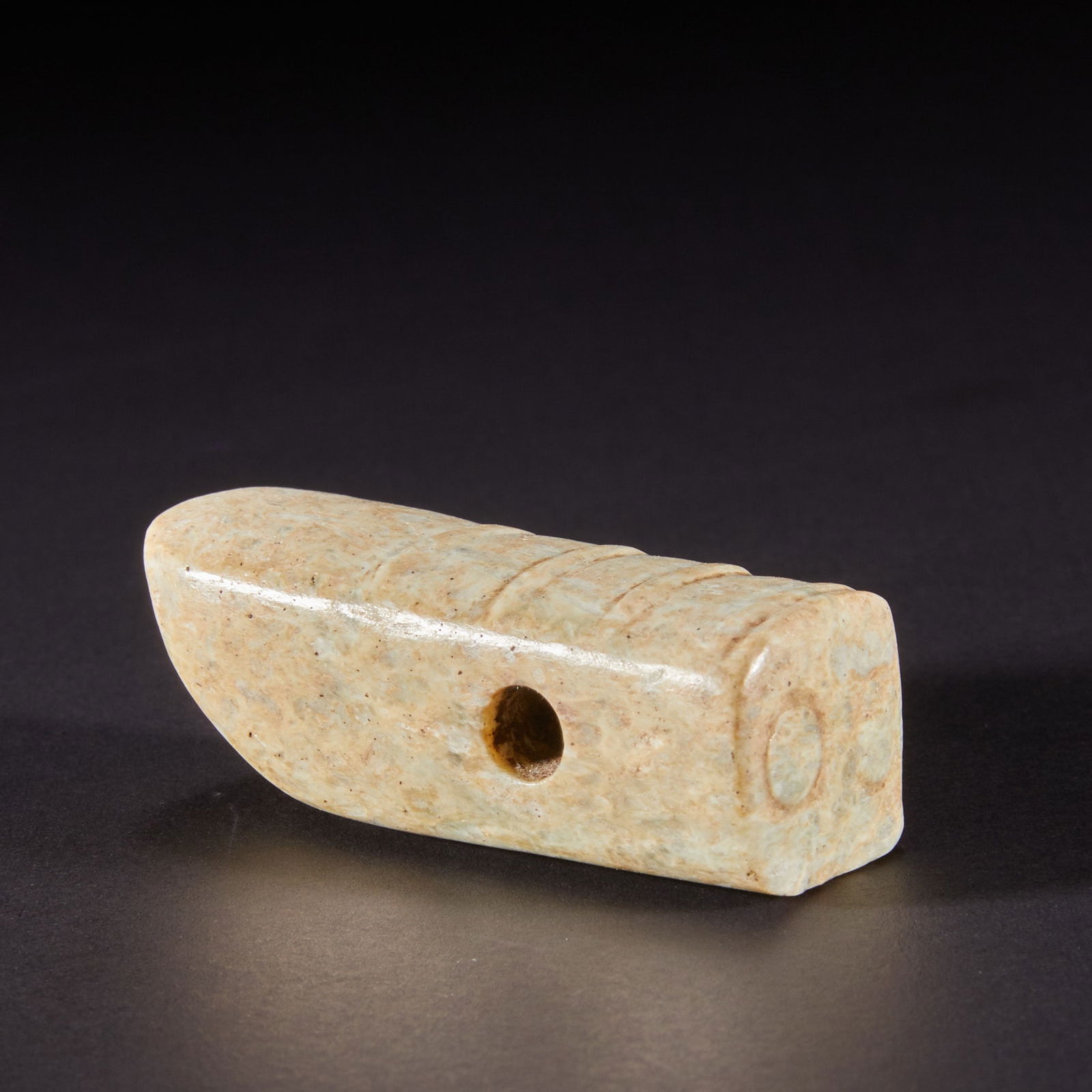 Jade cicadas of the Hongshan Culture before the Ming Dynasty (1 of 6)
