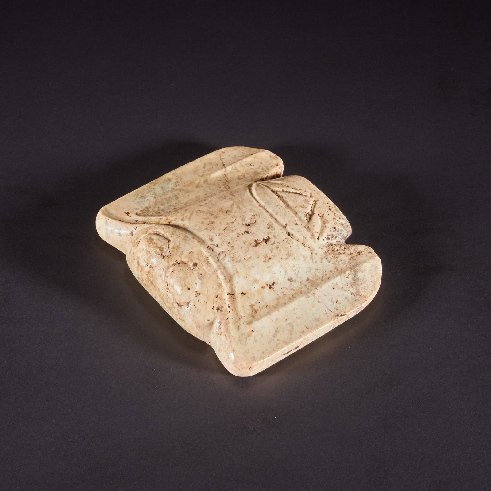 Jade cicadas of the Hongshan Culture before the Ming Dynasty (1 of 7)