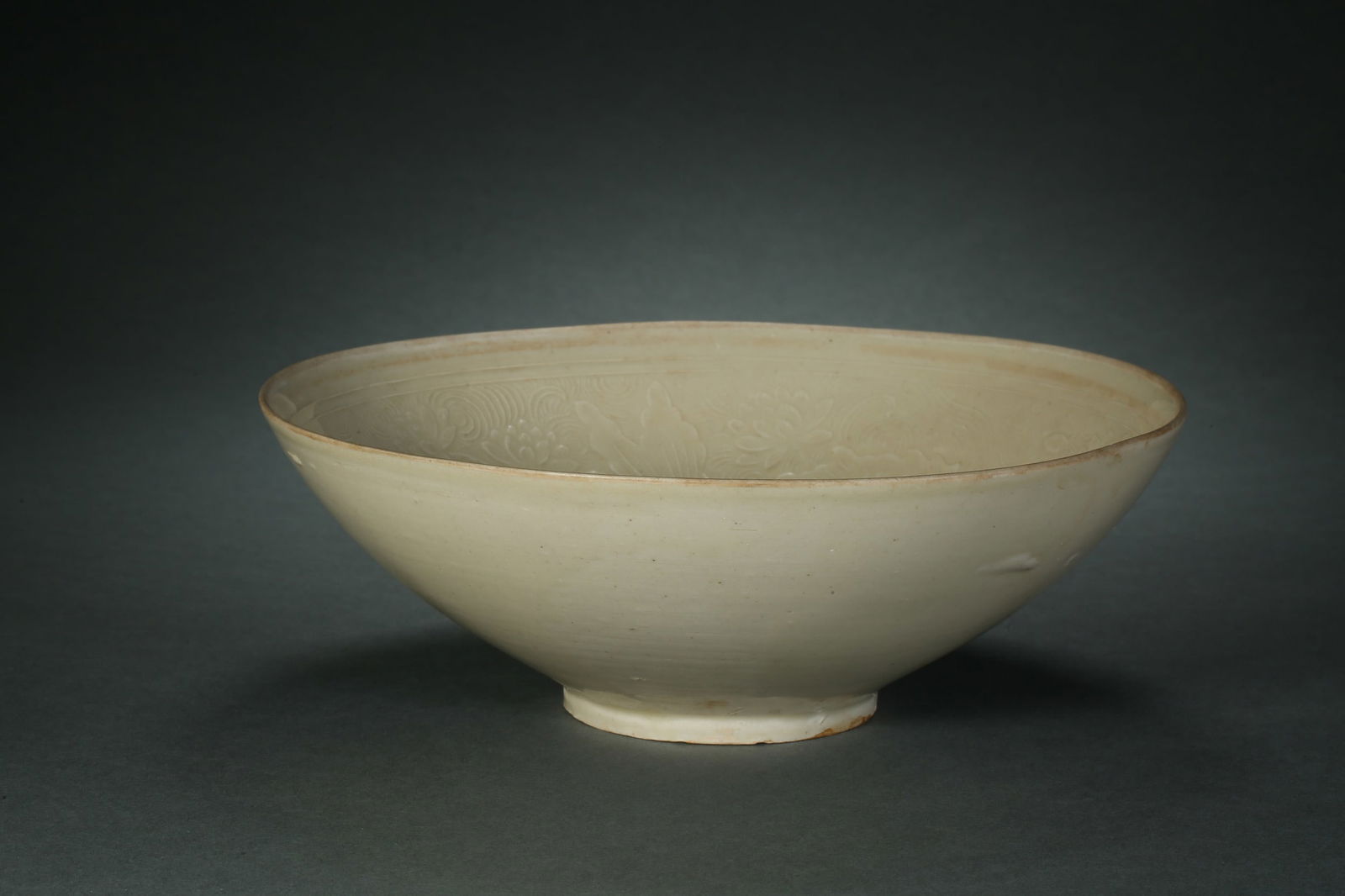Ding ware floral bowls from before the Ming Dynasty (1 of 11)