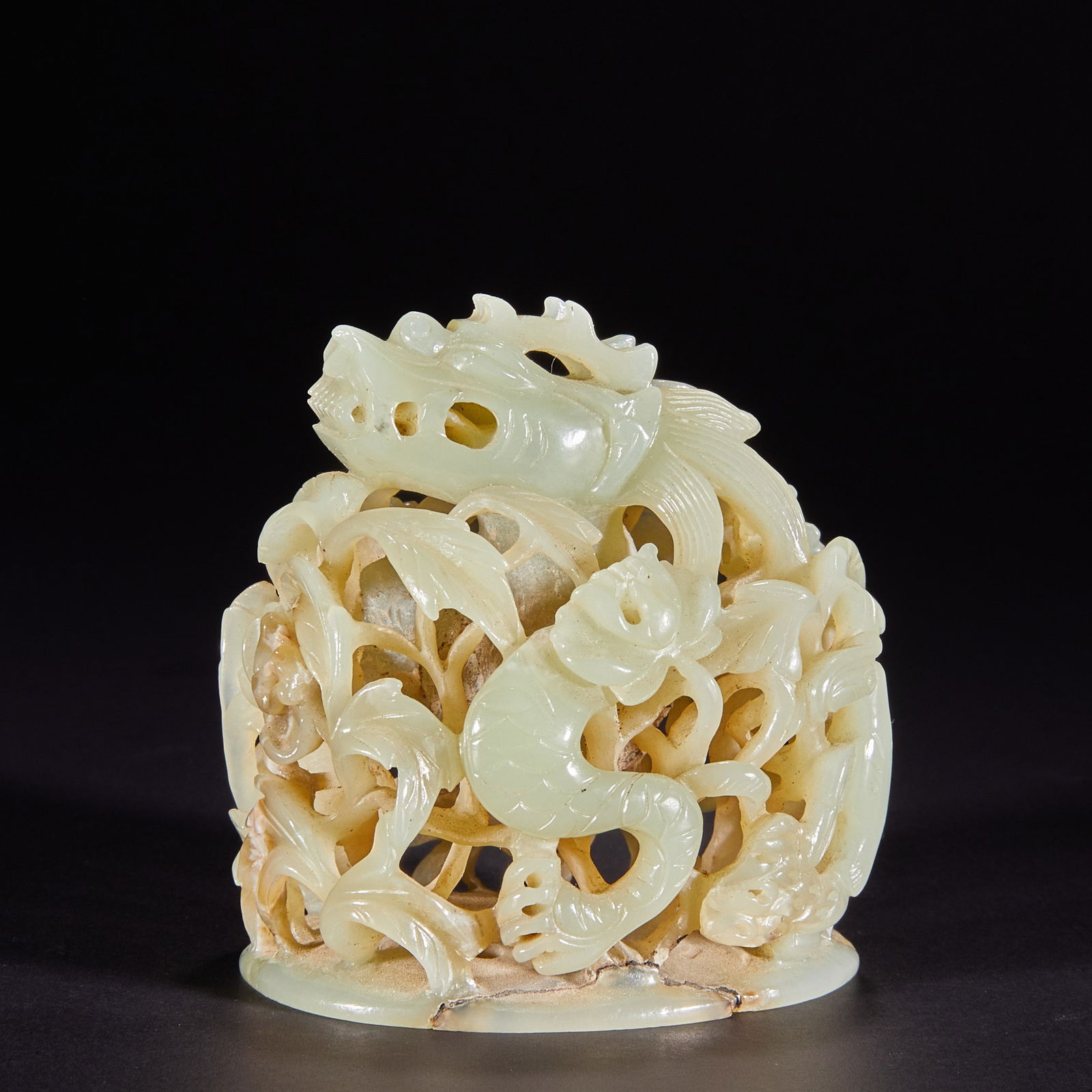 Hetian jade dragon head censer before the Ming Dynasty (1 of 7)