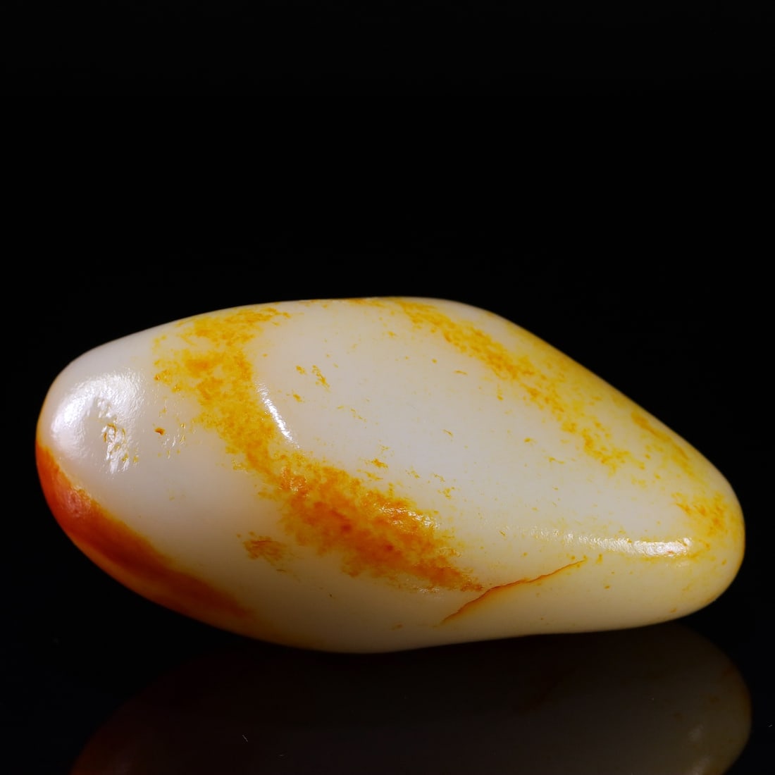 Qing Dynasty Hetian jade raw stones (1 of 8)